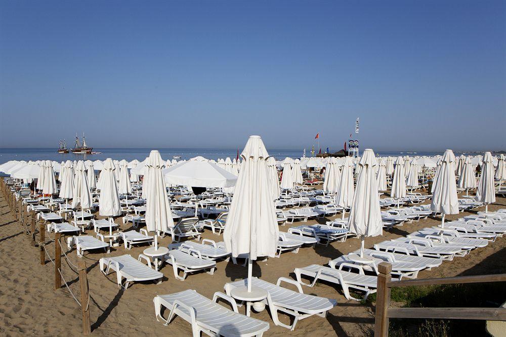 Larissa Beach Club Side Exterior foto
