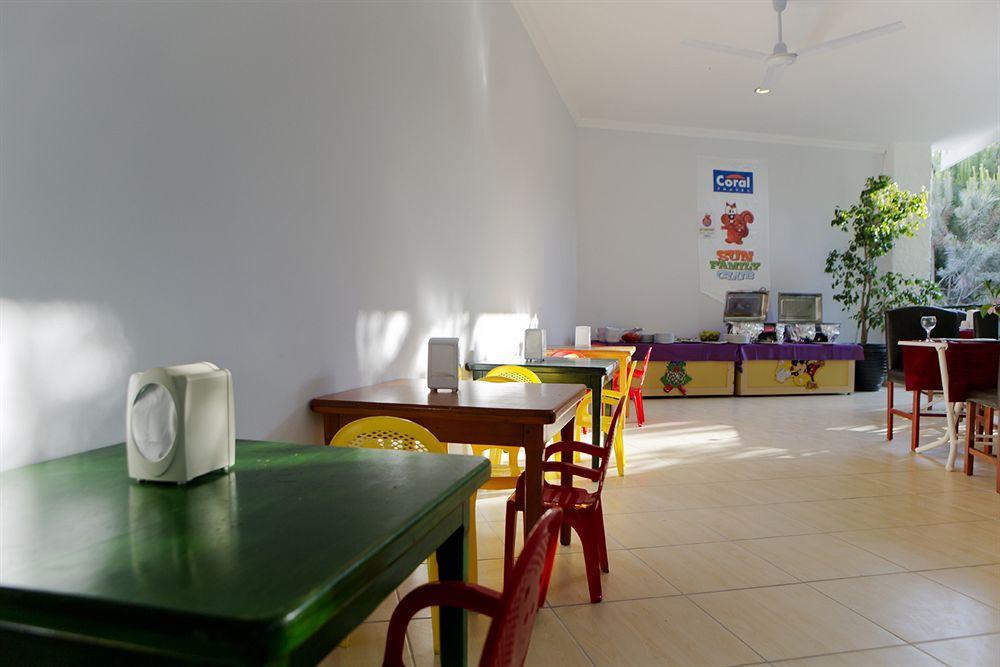 Larissa Beach Club Side Exterior foto