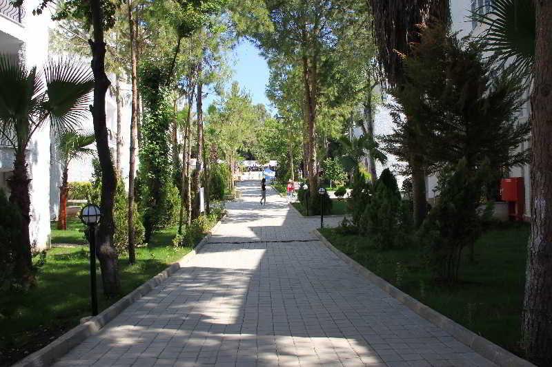 Larissa Beach Club Side Exterior foto